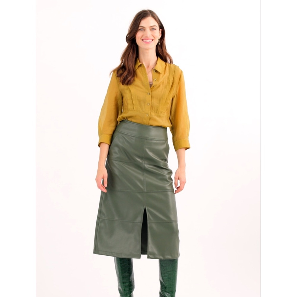 CAbi Kick it faux leather skirt